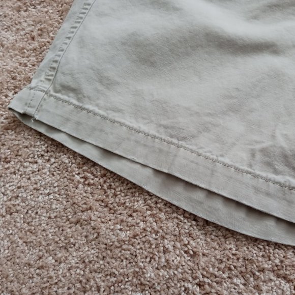 GAP Girlfriend Chino Short - Picture 6 of 8